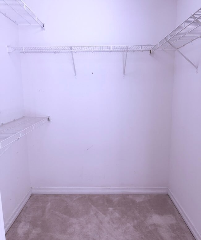 Building Photo - 401 E Ontario St