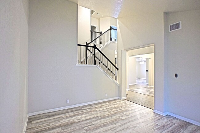 Building Photo - 934 Avery Pkwy