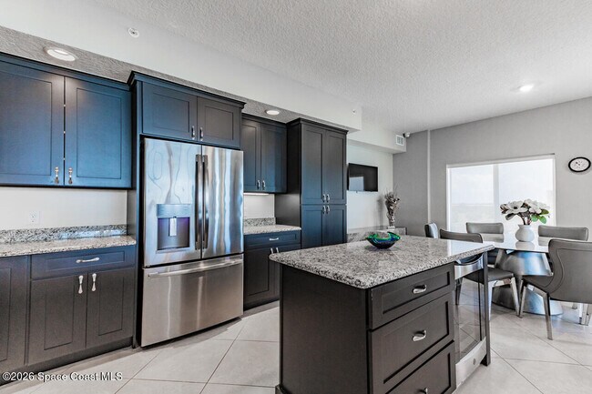 Building Photo - 1025 Jimmy Buffett Mem Hwy