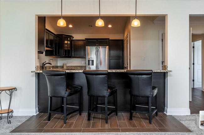 Building Photo - Beautiful Beaumont townhome – $3,000/Month