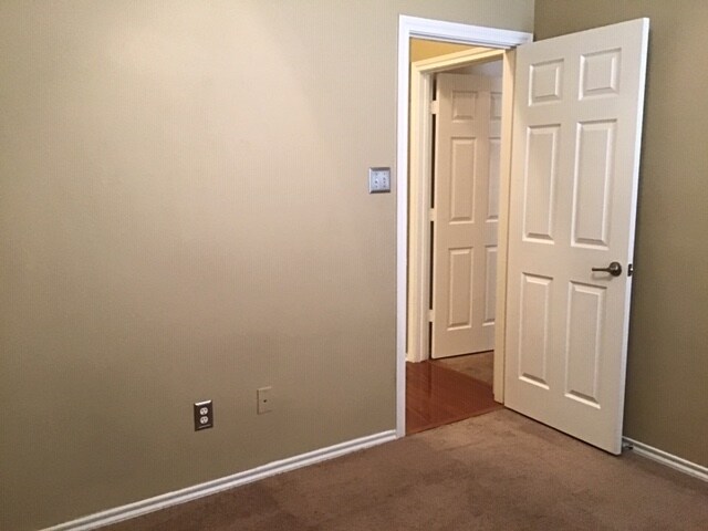 Building Photo - 8723 Rollick Dr