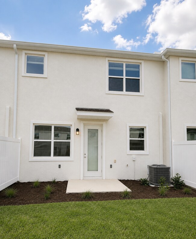 Building Photo - 409 Bogey Dr
