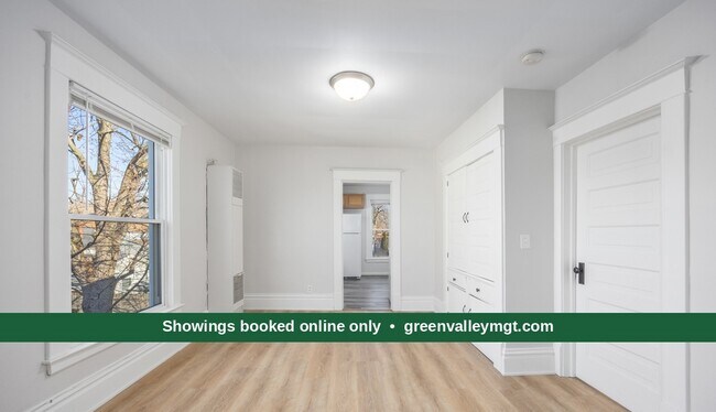 Building Photo - 743 Crosby St NW