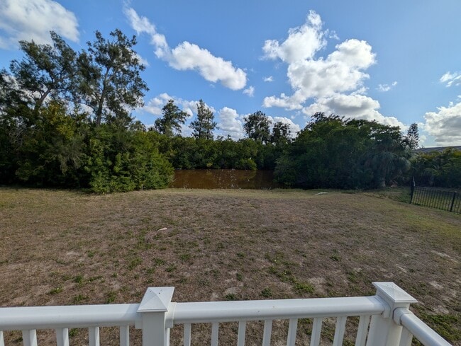 Building Photo - 718 Bunker View Dr