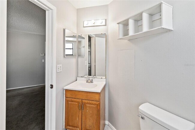 Building Photo - 218 Cranbrook Dr