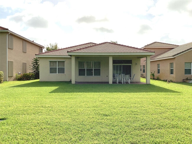 Building Photo - 2003 Grey Falcon Cir SW