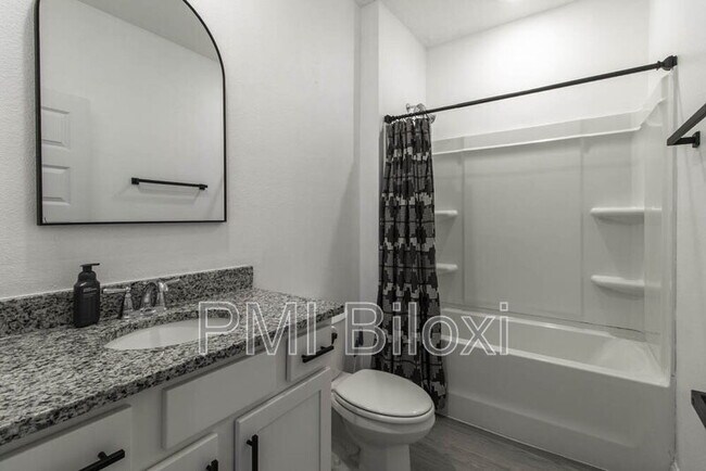 Building Photo - 84 Saltmeadow Cir