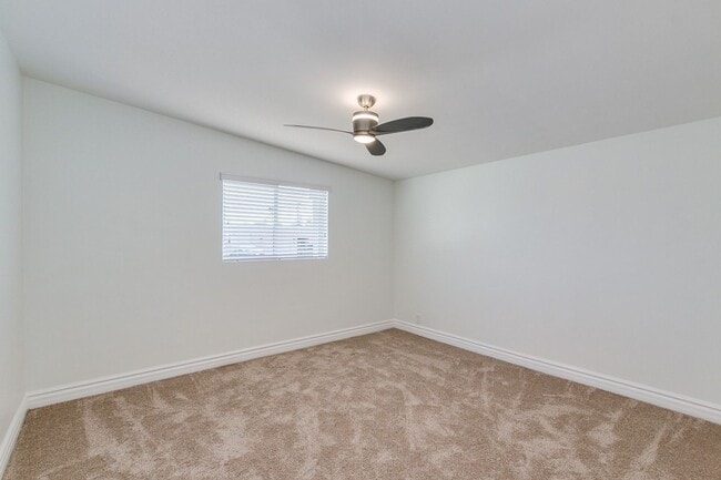 Building Photo - 4540 E Heatherbrae Dr