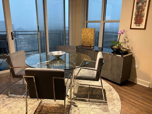 Building Photo - 770 Skokie Blvd