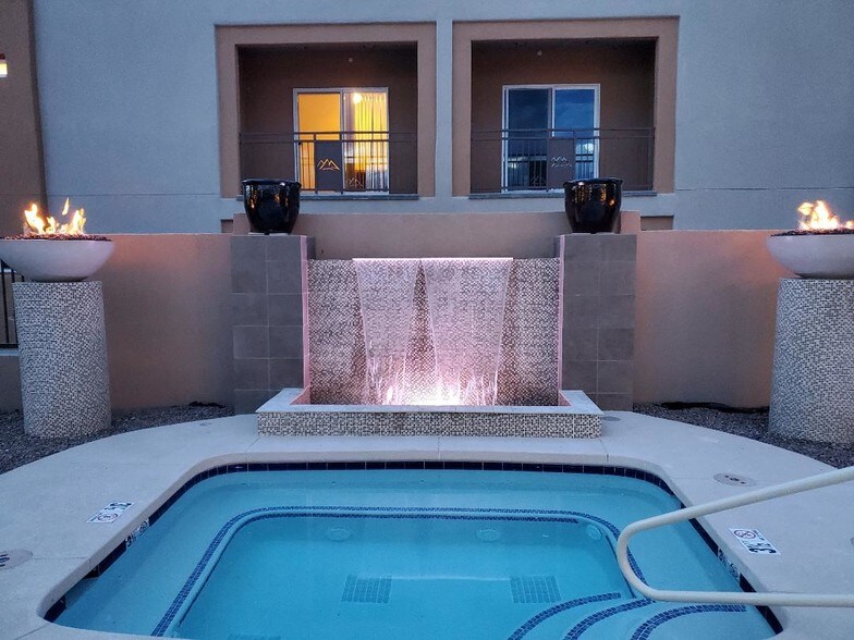 Cascading Water Feature - 4201 Northrise Dr