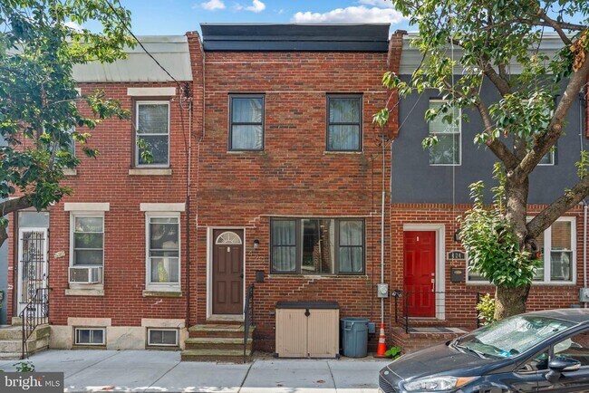 Building Photo - 422 Dudley St