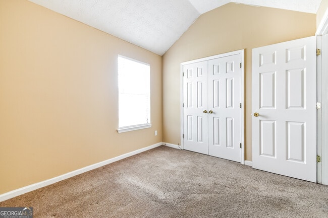 Building Photo - 150 Hazelhurst Dr