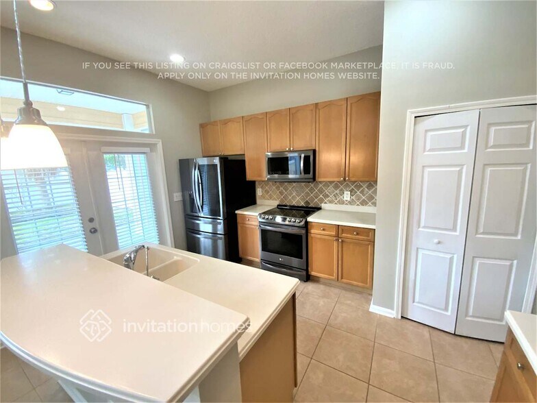 Building Photo - 340 Brier Rose Ln