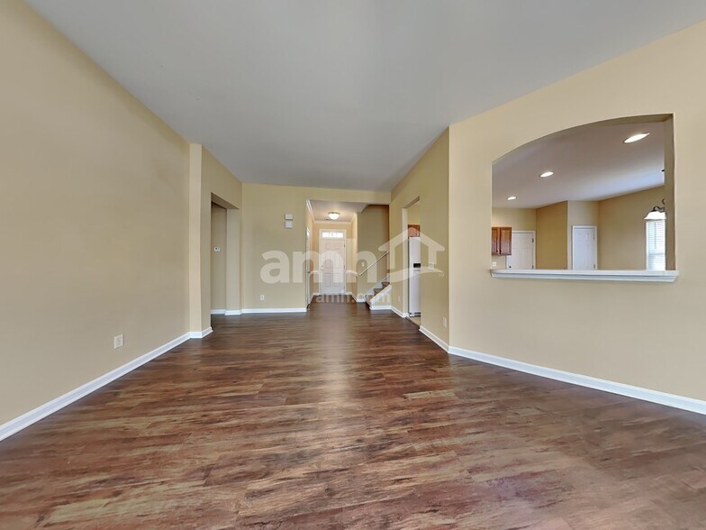 Building Photo - 4149 Shadetree Dr