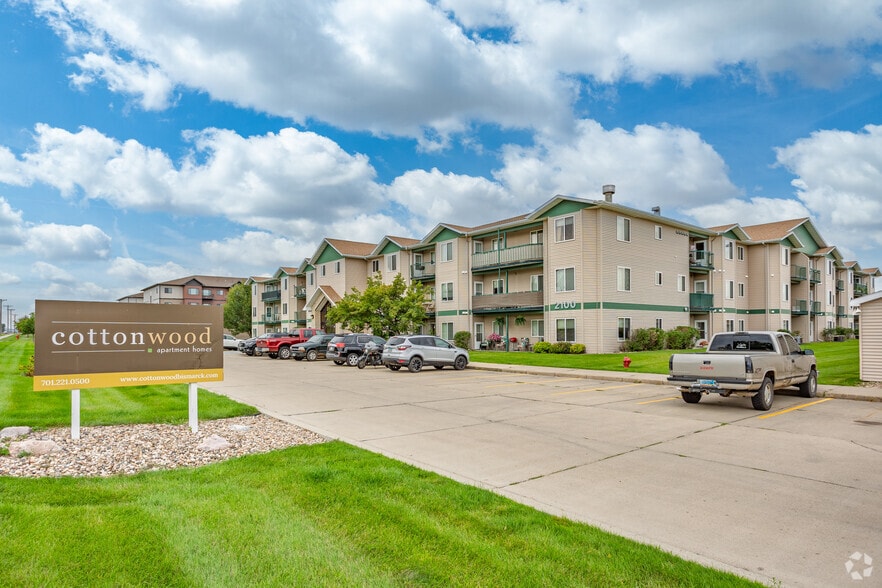 Alternate Exterior - Cottonwood Apartment Homes