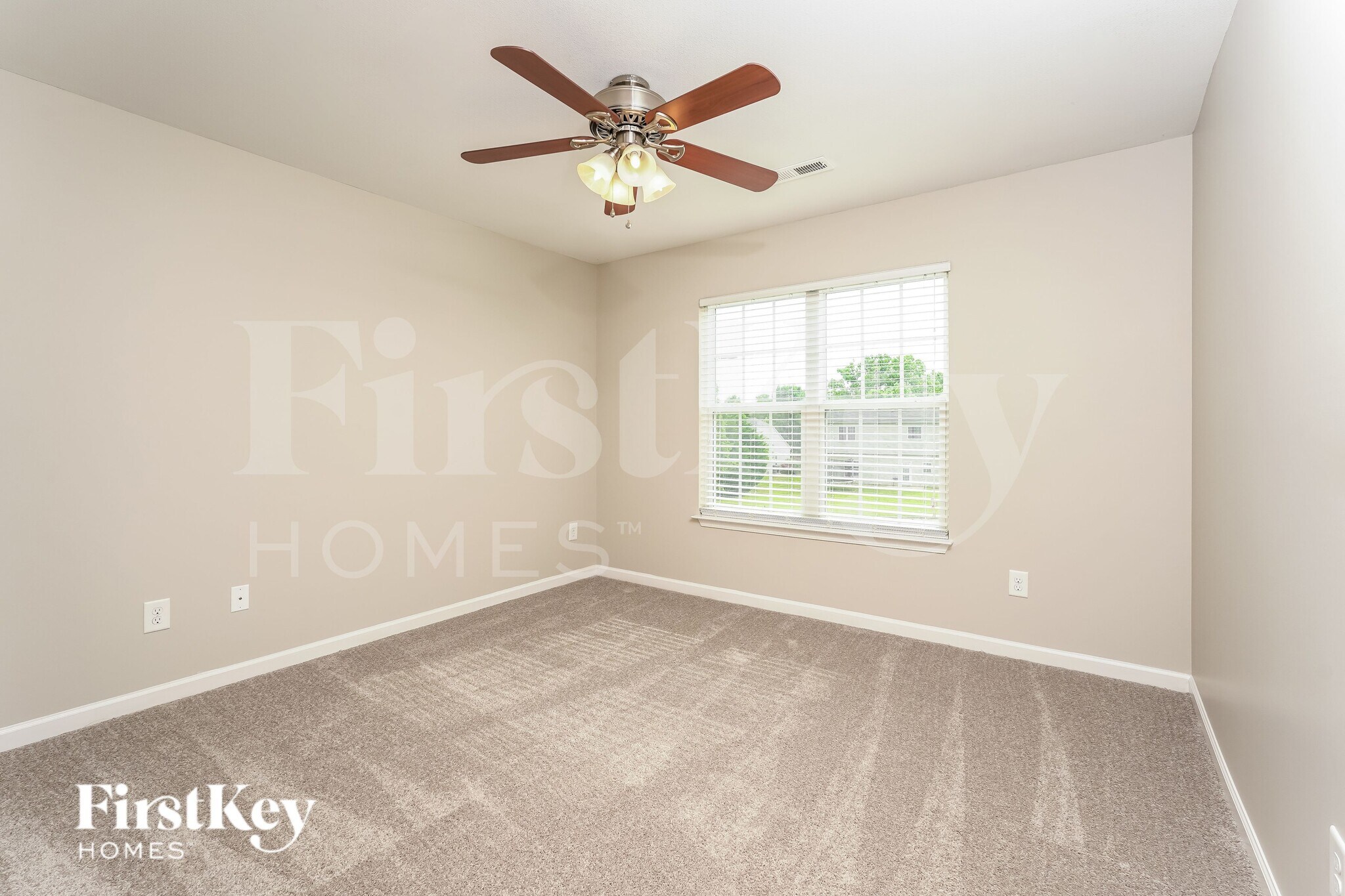 Building Photo - 6600 Maderia Ct