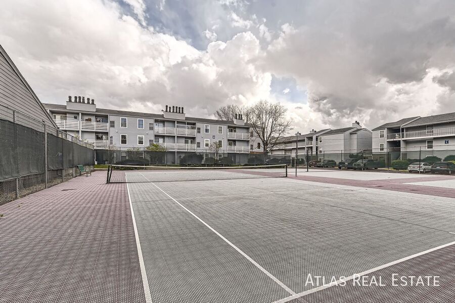 Building Photo - 3141 S Tamarac Dr