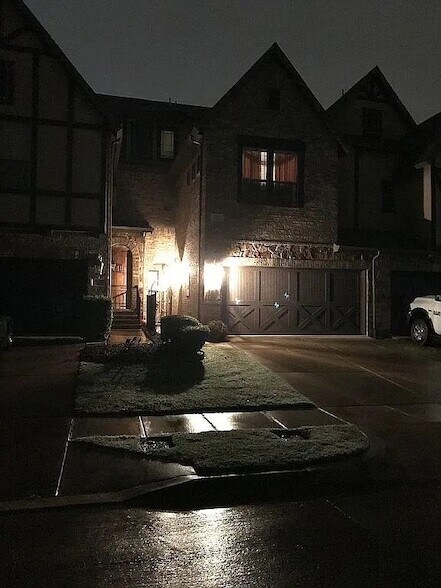 Building Photo - 1605 Brook Glen Dr