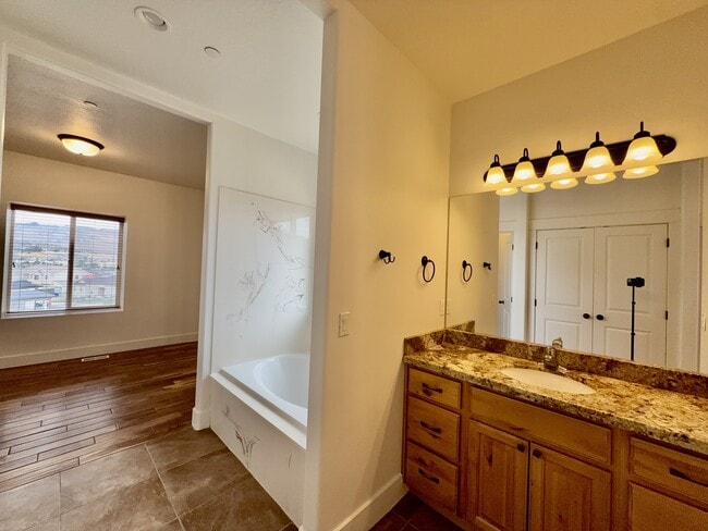 Building Photo - 6577 W Valhalla Cir