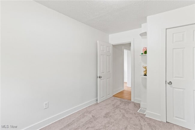 Building Photo - 826 Ashland Ct