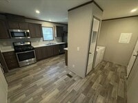 Building Photo - 2429 E Birch Dr