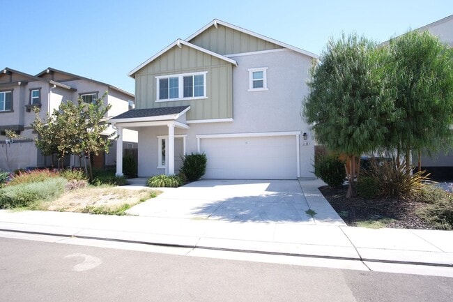 Building Photo - Move-in ready! Stunning 4-bedroom, 3-bathroom home located in the vibrant city of Manteca, CA.