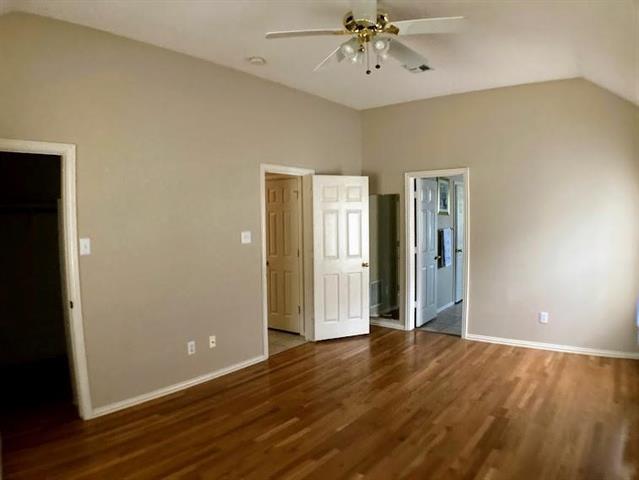 Building Photo - 4806 Redwood Dr