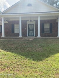 Building Photo - 144 Vaughn Ln