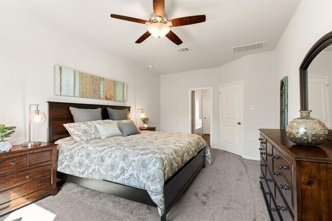 Building Photo - 5342 Briana Dee Dr