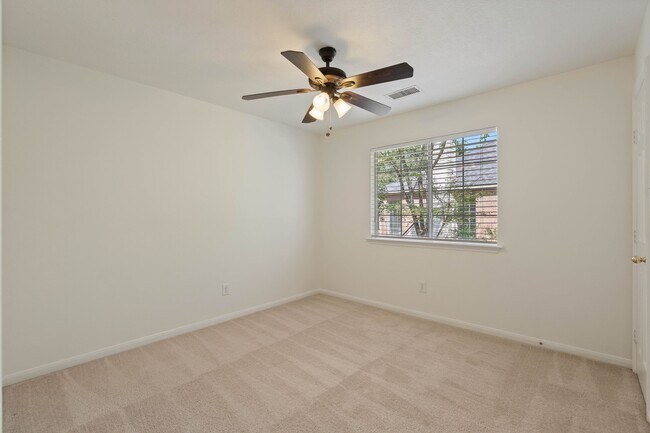 Building Photo - 122 N Westwinds Cir