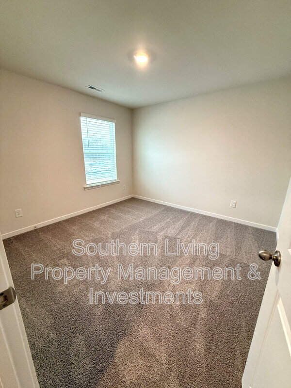 Building Photo - 12027 Zazu Wy