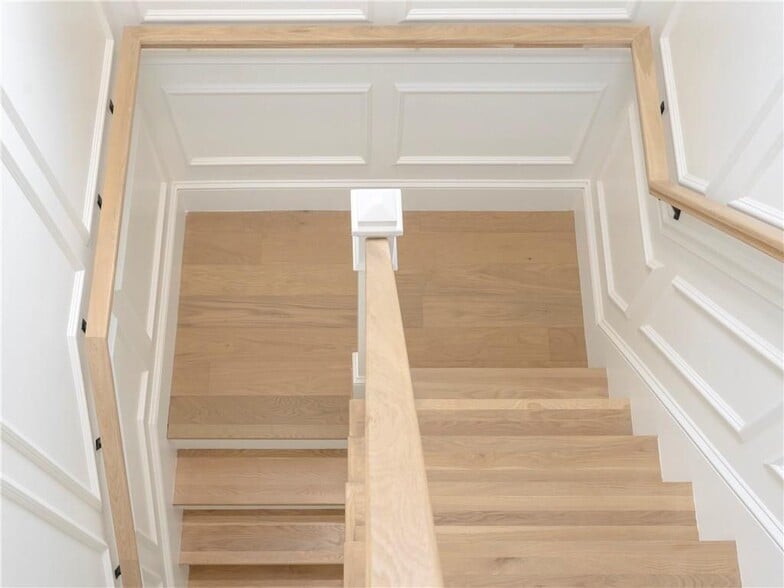 Building Photo - 7 Dearborn St