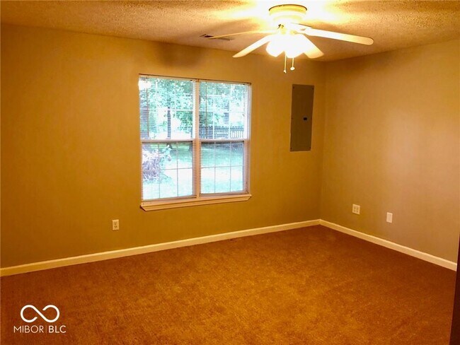 Building Photo - 927 Belmar Ave