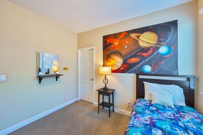 Building Photo - 9952 Spring View Way