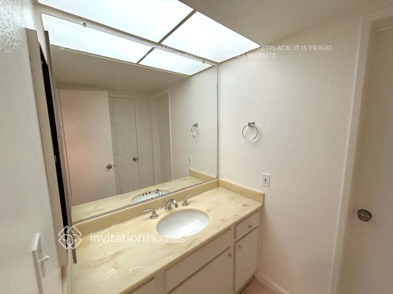 Building Photo - 19745 Lull St