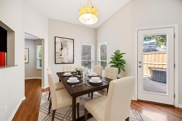 Building Photo - 18111 Whispering Gables Ln