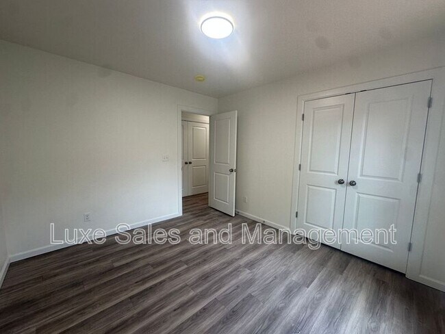 Building Photo - 8787 St George Way