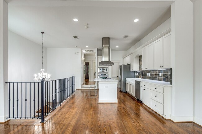 Building Photo - 1505 Asbury St