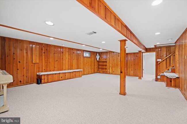 Building Photo - 6207 Kirby Rd