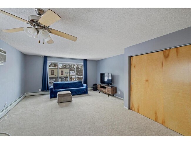 Building Photo - 3624 E 38th St