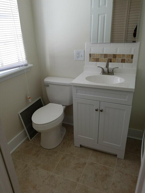 Building Photo - 34 Morris St