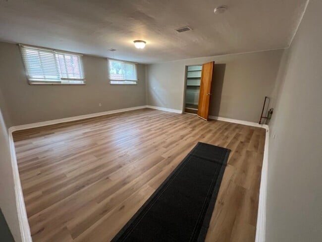 Building Photo - Gorgeous 2 Bedroom home close to Sloan's Lake and Downtown!