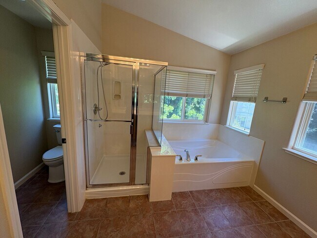 Building Photo - 5411 Asterwood Dr