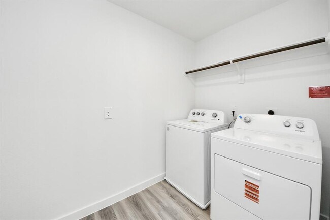 Building Photo - 2931 Amherst Mdw Ln