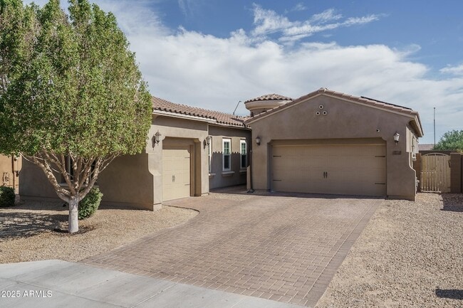 Building Photo - 14757 W Pasadena Ave