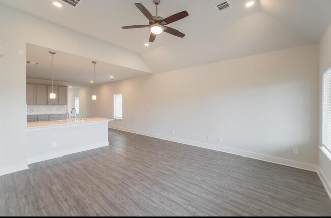 Building Photo - 10526 Preserve Wy