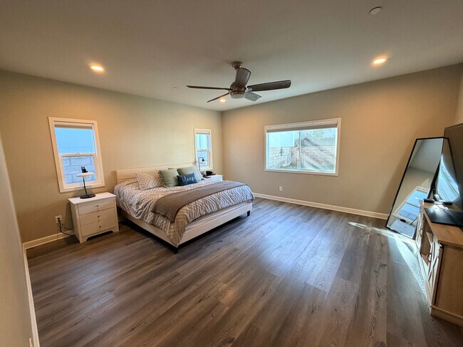 Building Photo - 20287 Newton St