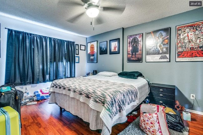 Building Photo - 4510 Lake Haven Dr