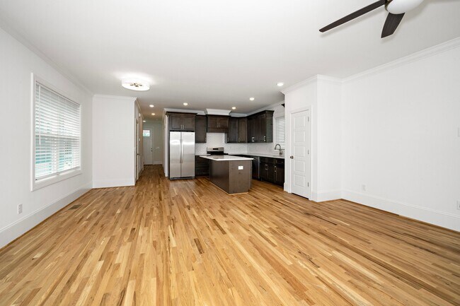 Building Photo - 3809 Burt Dr