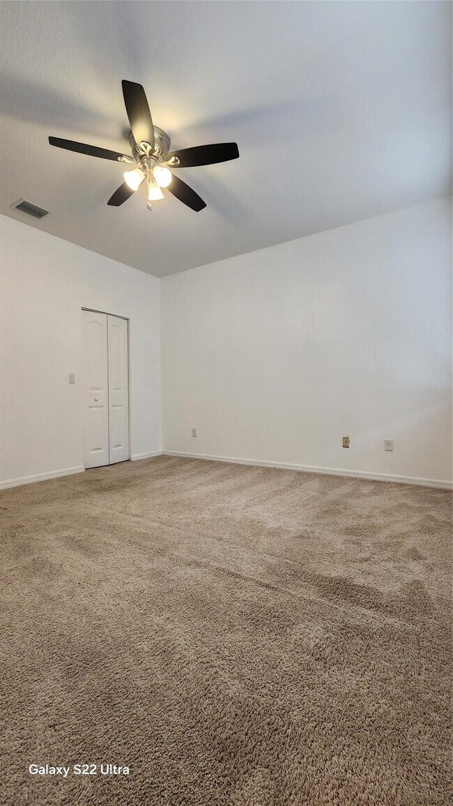 Building Photo - 3364 NW 10th Ave